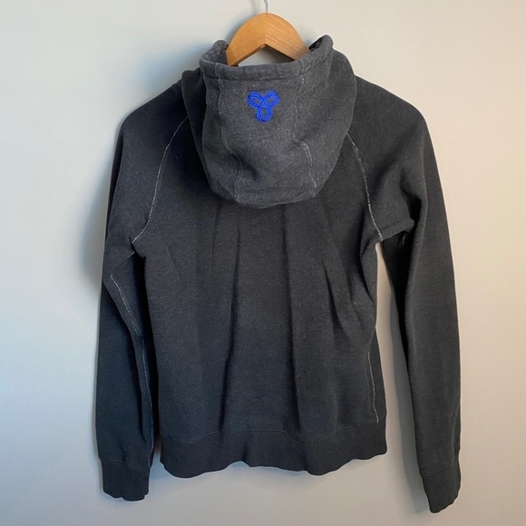 TNA Sportswear Women's Gray Pullover Logo Hoodie Size Small - Picture 6 of 13